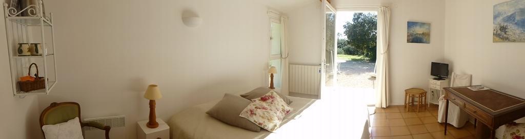 La Tangana Bed & Breakfast Rognes Стая снимка