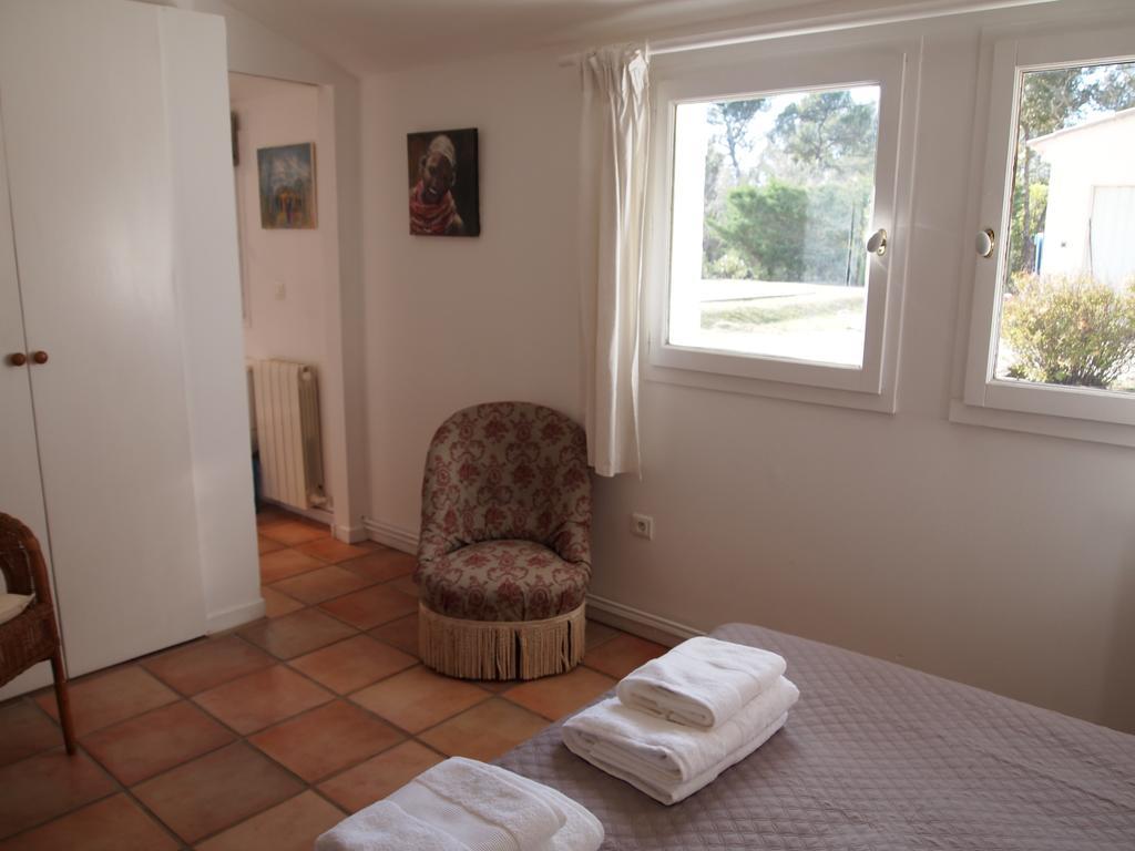 La Tangana Bed & Breakfast Rognes Екстериор снимка