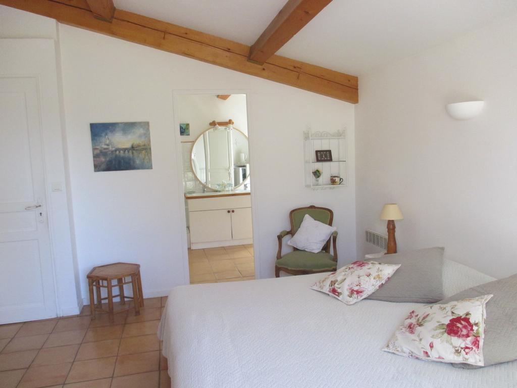 La Tangana Bed & Breakfast Rognes Екстериор снимка