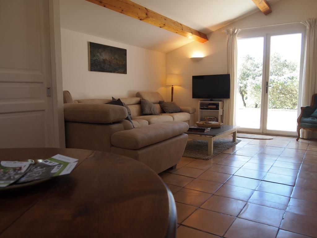 La Tangana Bed & Breakfast Rognes Екстериор снимка